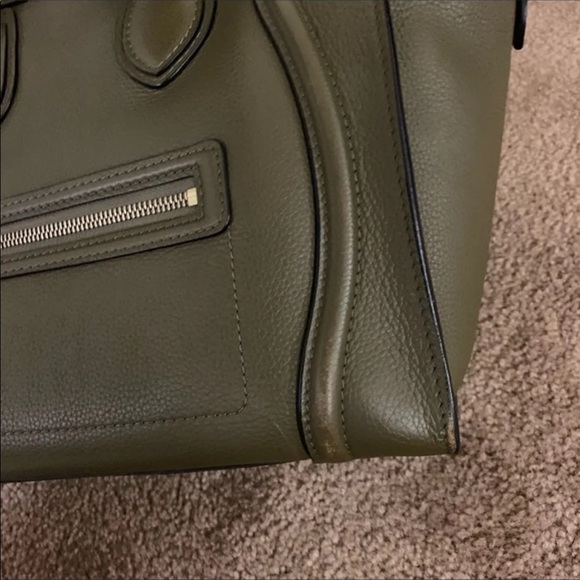 Celine pebbled leather medium tote in Khaki - Picture 5 of 8